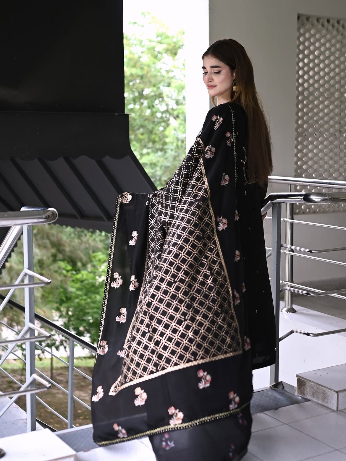 Azure Eclipse, lookbook frame 4