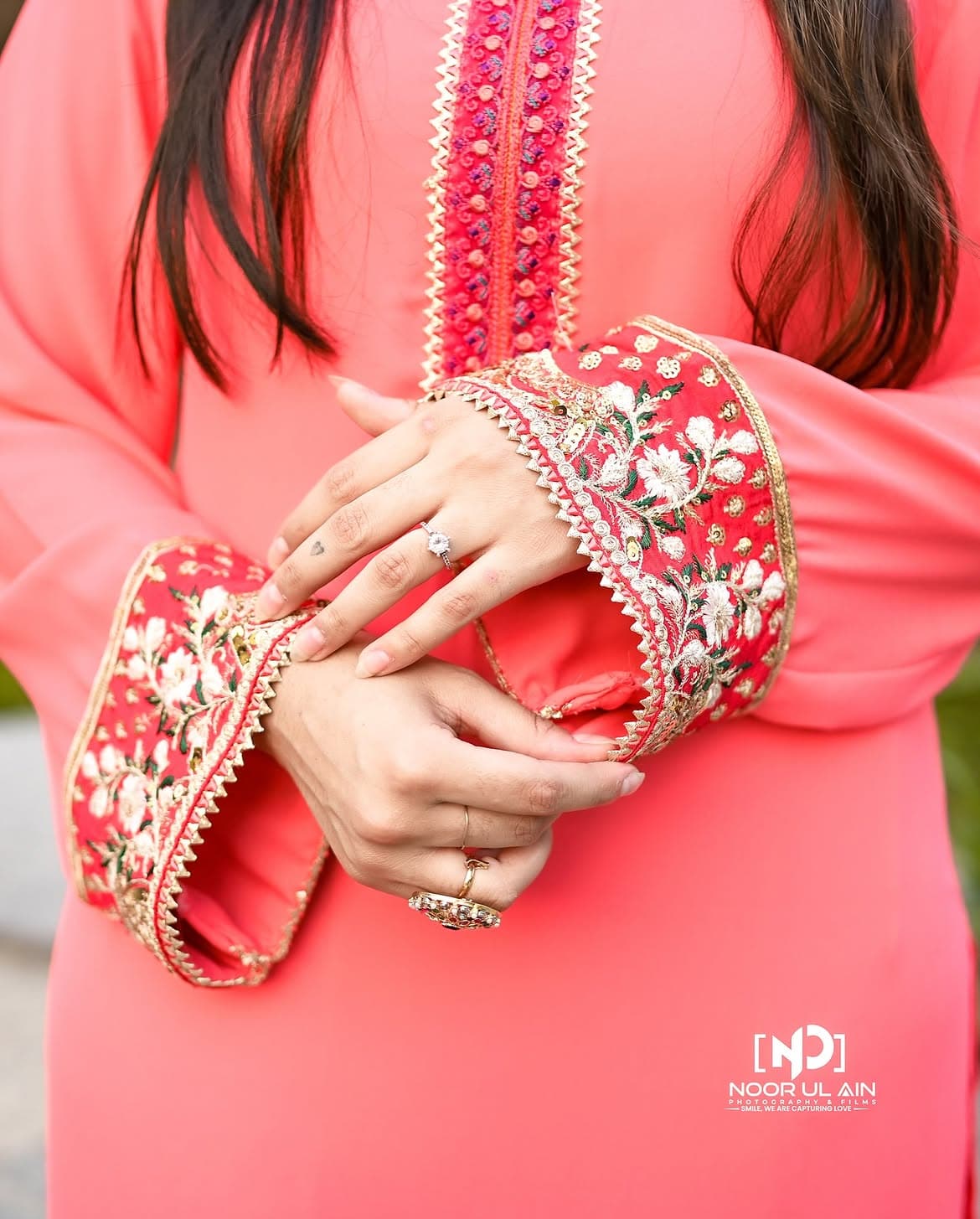 Coral, lookbook frame 4