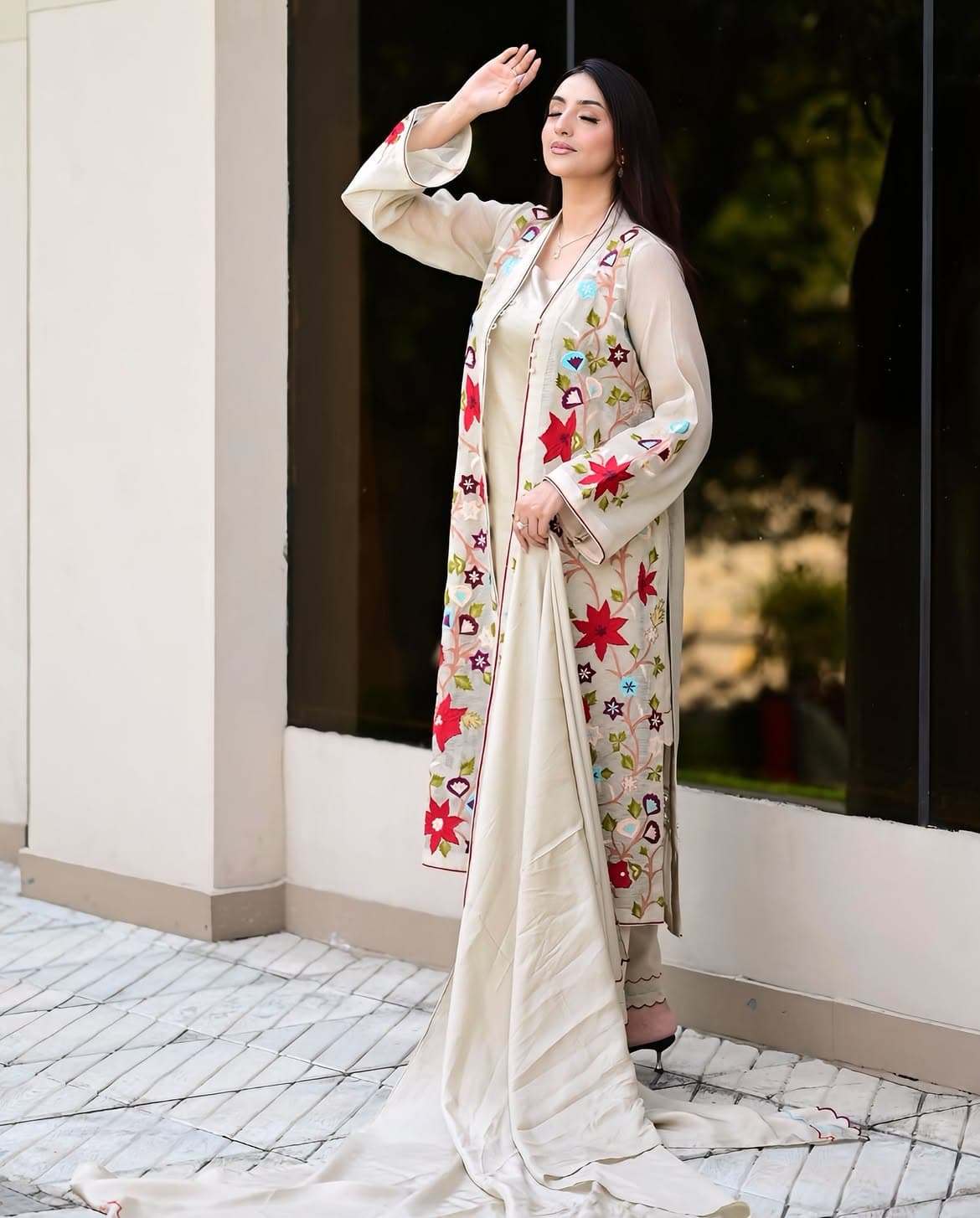 Floral Fusion, lookbook frame 6