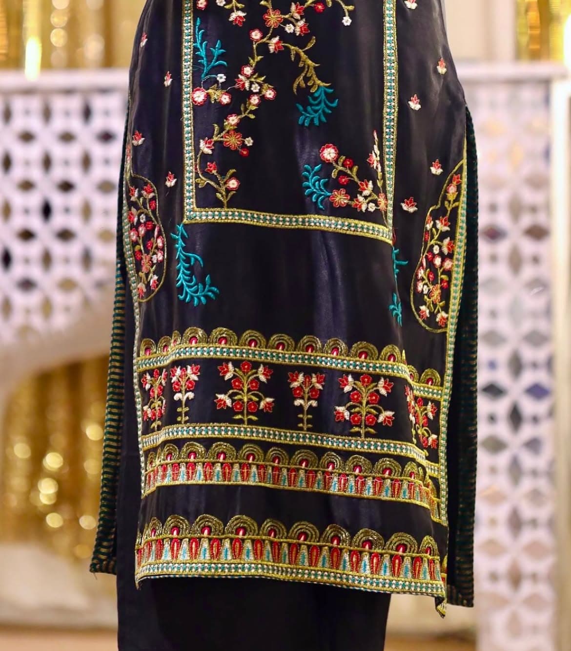 Midnight Gulnaar, lookbook frame 4