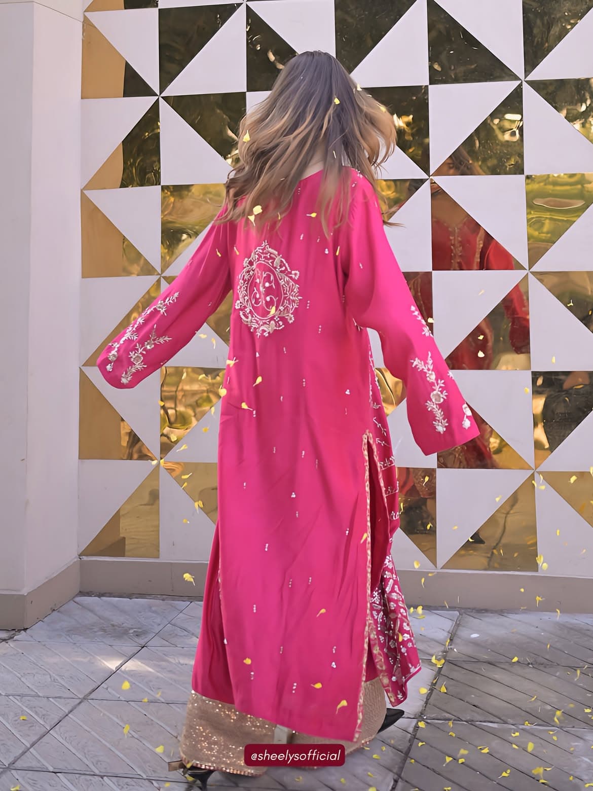 Moonlight Rose, lookbook frame 7