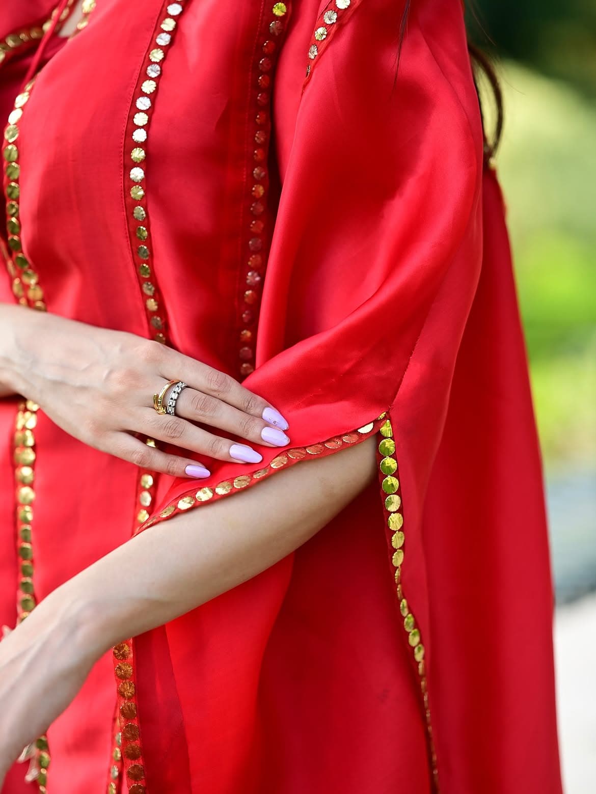 Red Ambar, lookbook frame 1