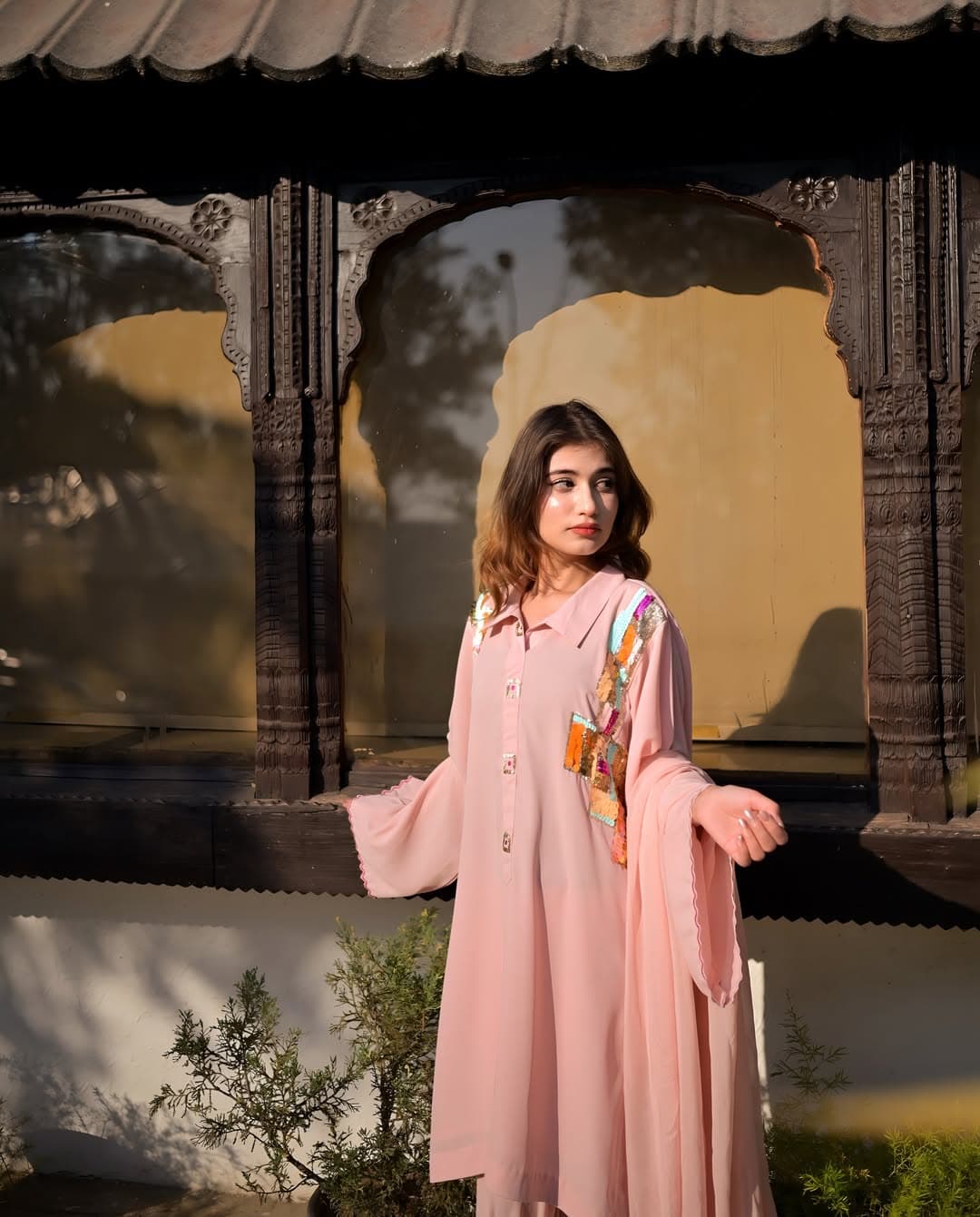Sunblush Petal, lookbook frame 5